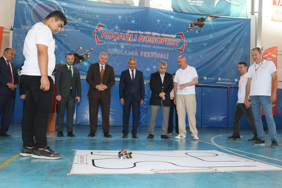 Koçarlı Robofest'te ödüller sahiplerini buldu