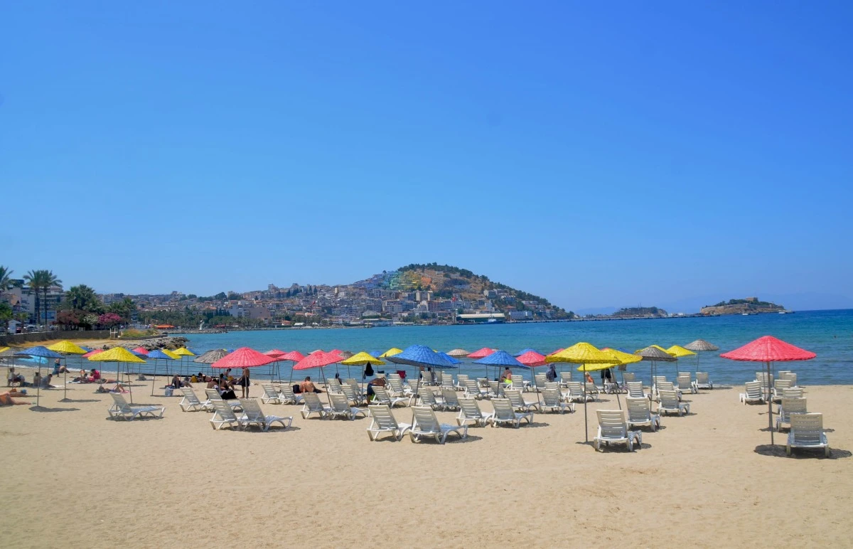Kuşadası plajları mavi bayrak ile taçlandı