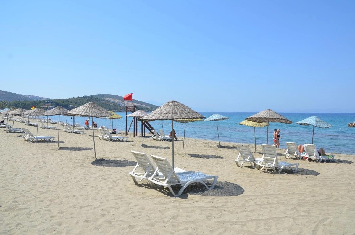 Kuşadası plajları mavi bayrak ile taçlandı