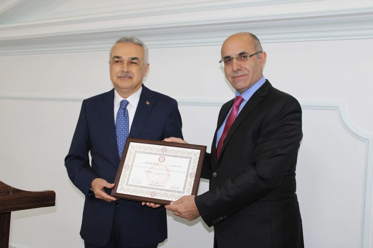 AK Partili vekiller mazbatalarına kavuştu