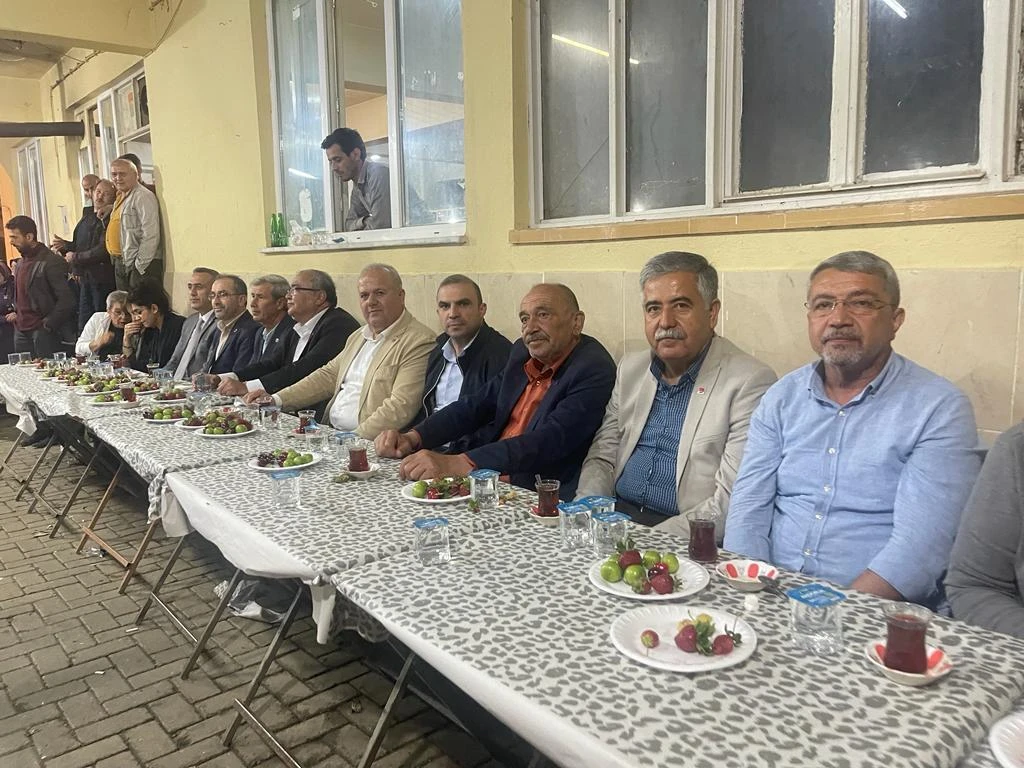 NAZİLLİ’DE MİLLET İTTİFAKI’NDAN GÖVDE GÖSTERİSİ