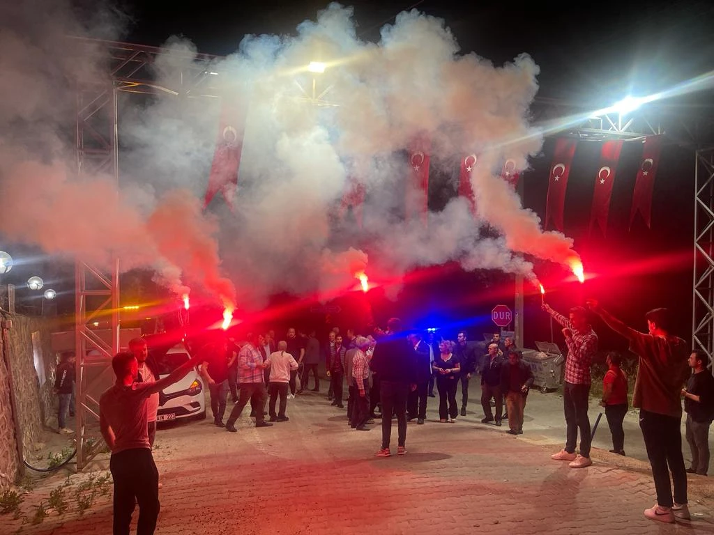 NAZİLLİ’DE MİLLET İTTİFAKI’NDAN GÖVDE GÖSTERİSİ
