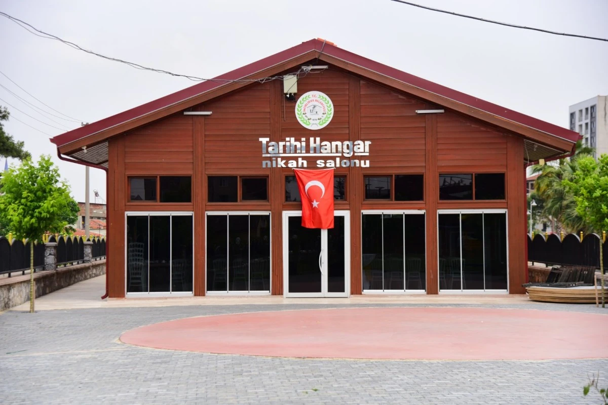 İncirliova’nın gözde mekânı ‘Tarihi Hangarlar’