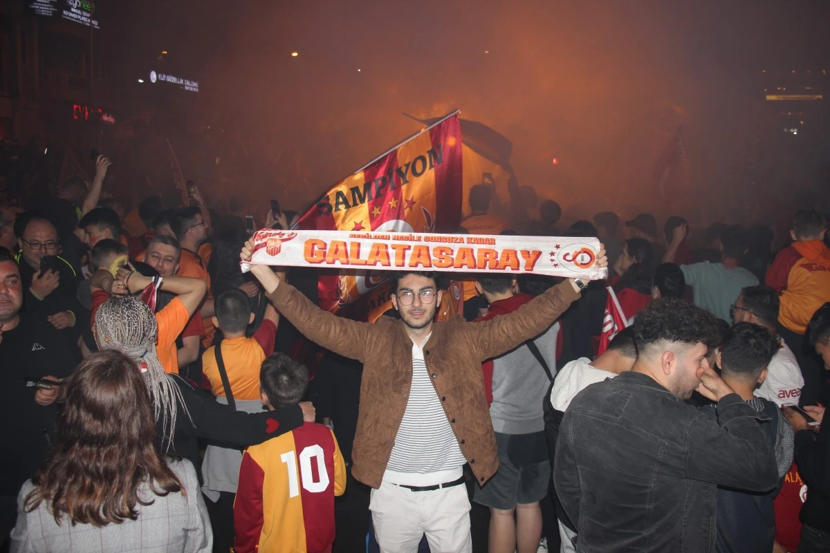 Galatasaray'ın şampiyonluğuna en çok onlar sevindi