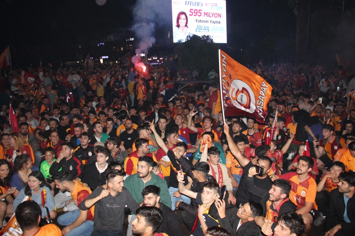 Galatasaray'ın şampiyonluğuna en çok onlar sevindi
