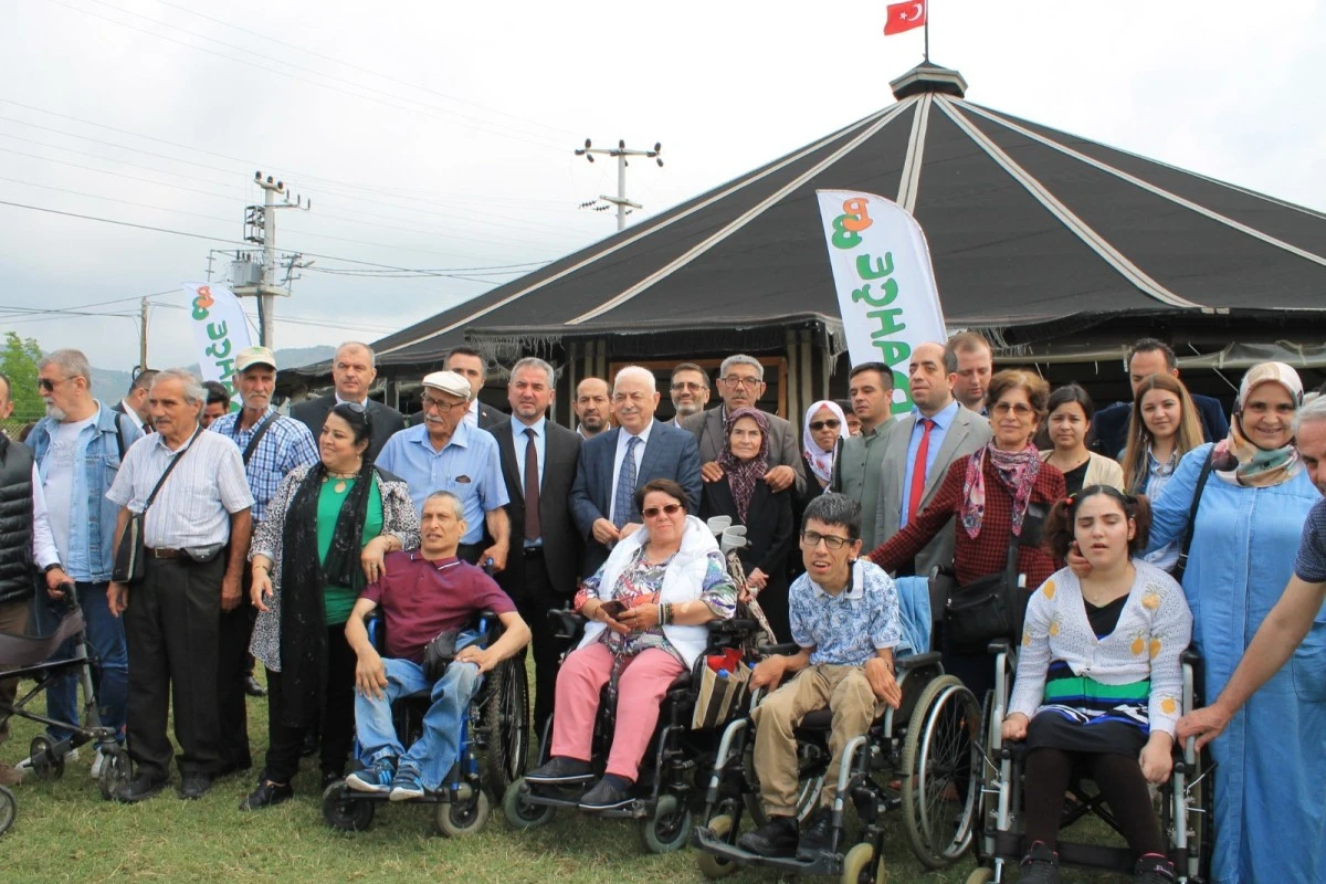 Aydın'da engelli bireyler için kahvaltı etkinliği düzenlendi