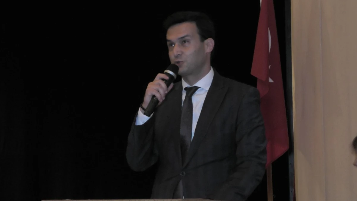 Nazilli’de sağlık çalışanları kurs alıp, zeybek oynadı