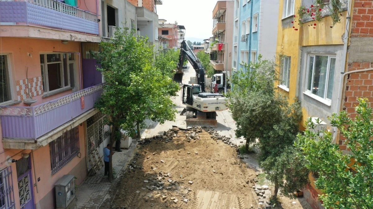 Aydın Büyükşehir Belediyesi Çine’nin yollarını yeniliyor