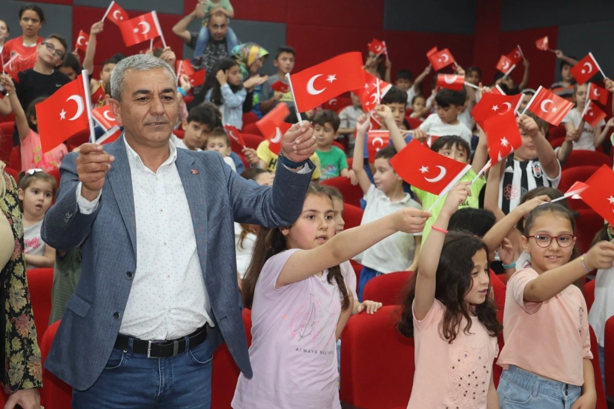 Koçarlılı çocuklar unutamayacakları bir gün yaşadı