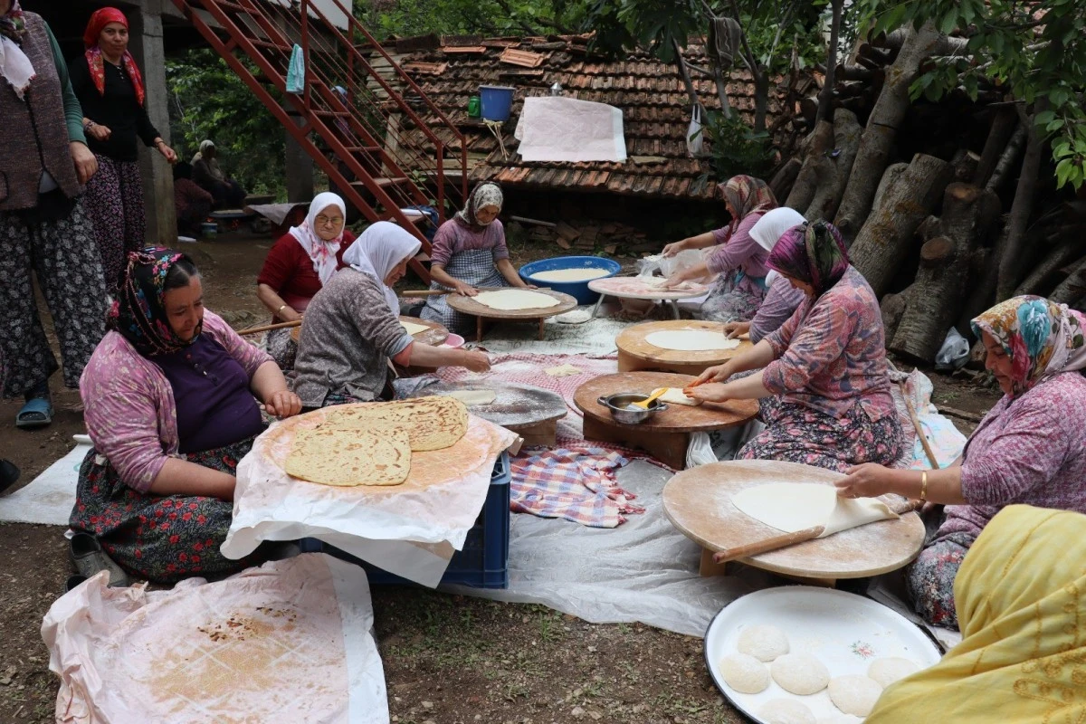 Kavakderesi Mahalle sakinlerinden Başkan Özcan'a teşekkür