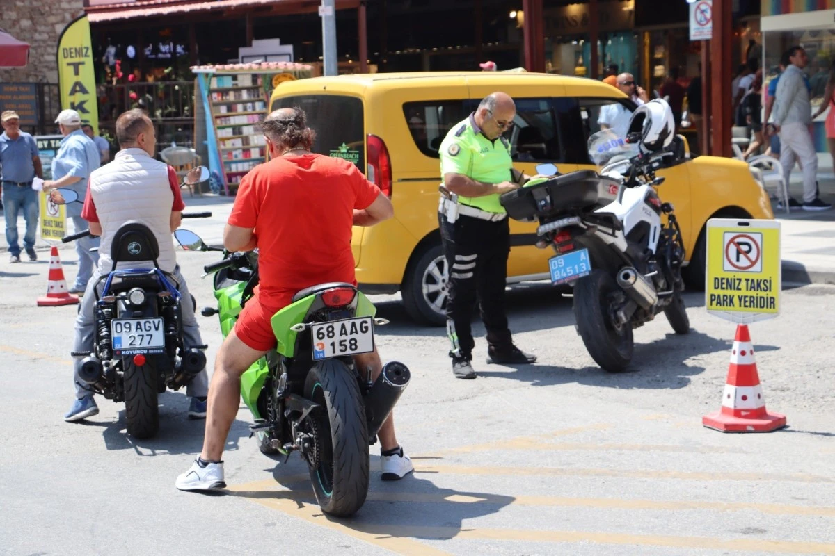 Kuşadası’nda kurallara uymayan motosiklet sürücülerine rekor ceza
