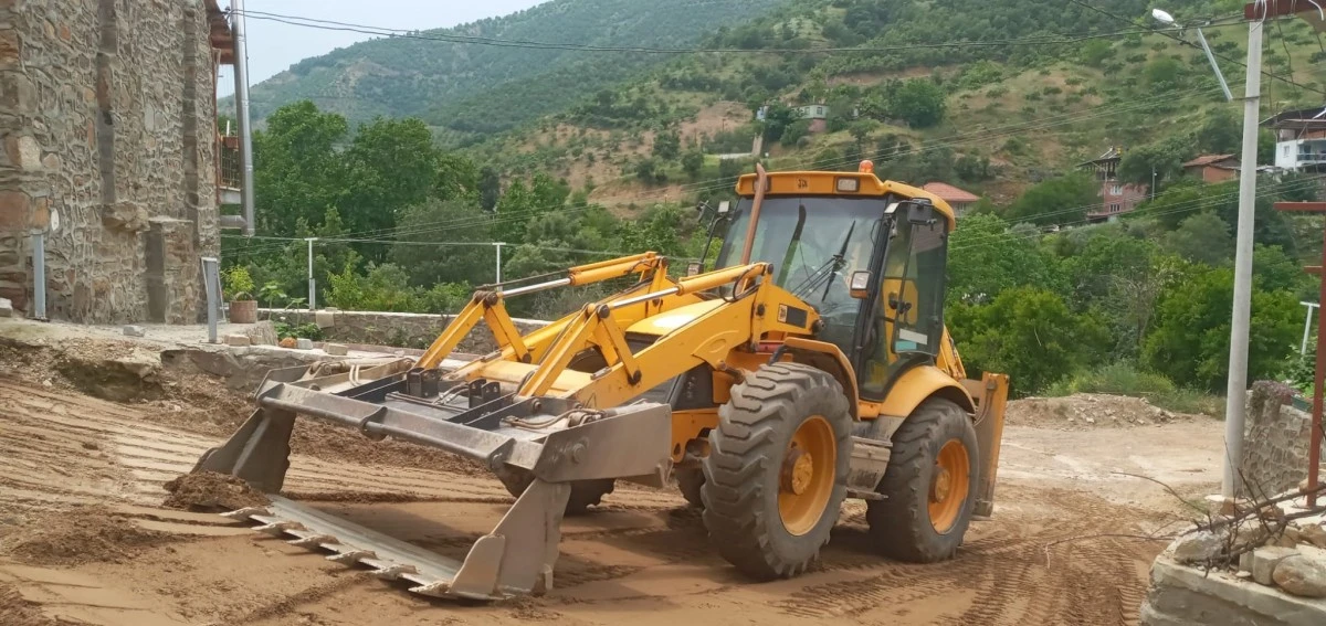 Nazilli Belediyesi Ketenova Mahallesi'nde yol çalışmalarına başladı