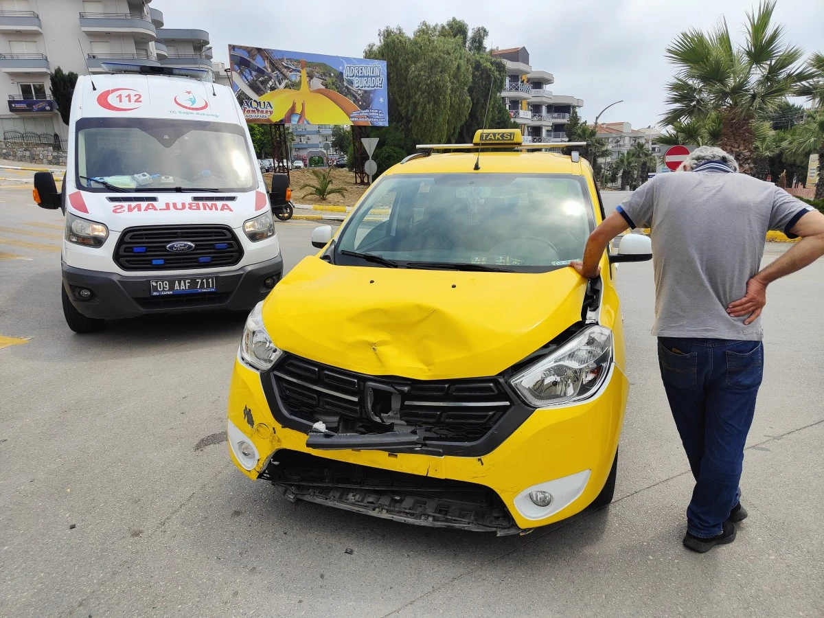 Kuşadası'nda trafik kazası: 2 yaralı