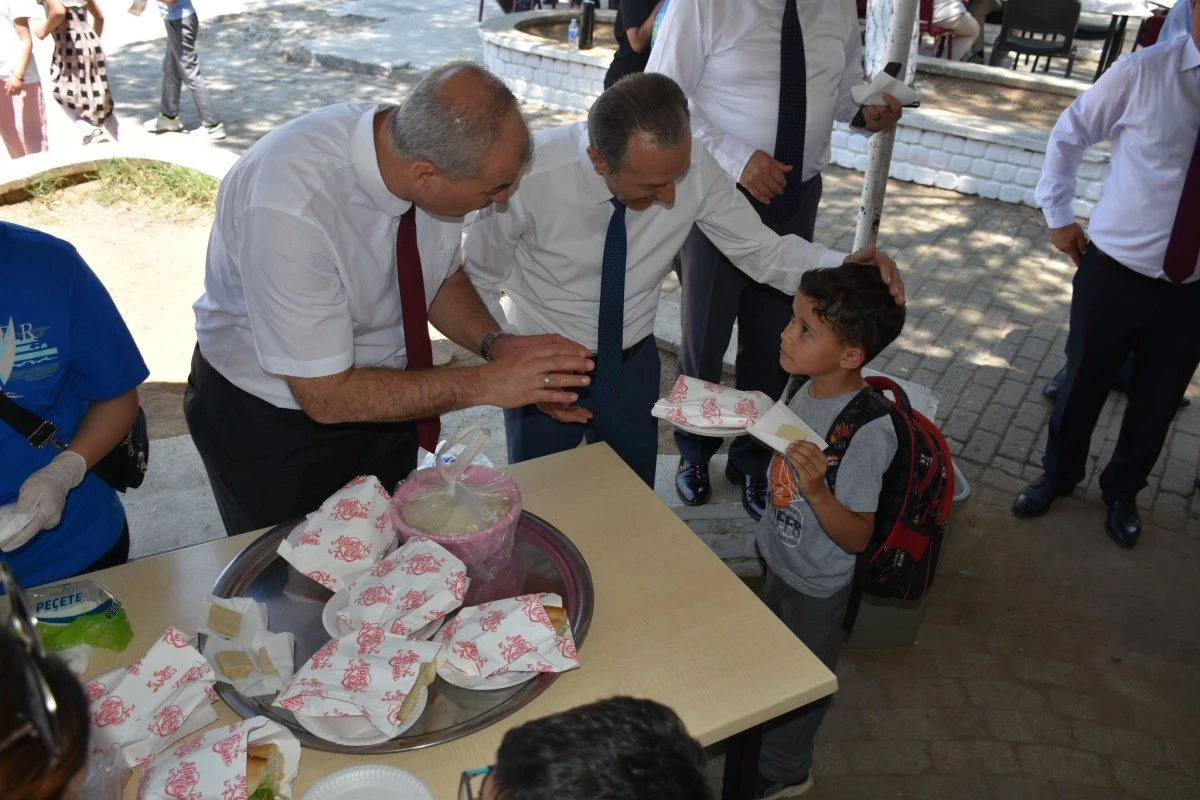 Aydın'da öğrencilerin balık ekmek keyfi
