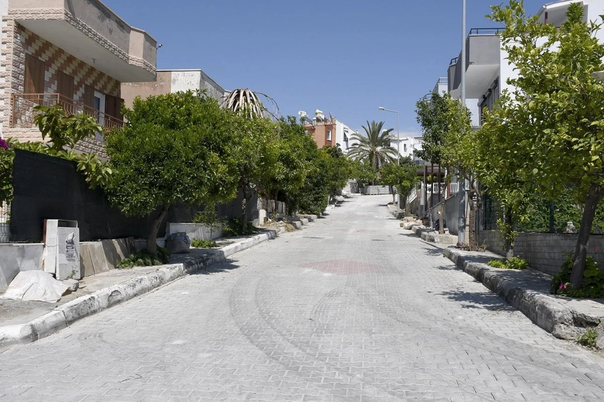 Kadınlar Denizi’nde yol yapım çalışmaları sürüyor