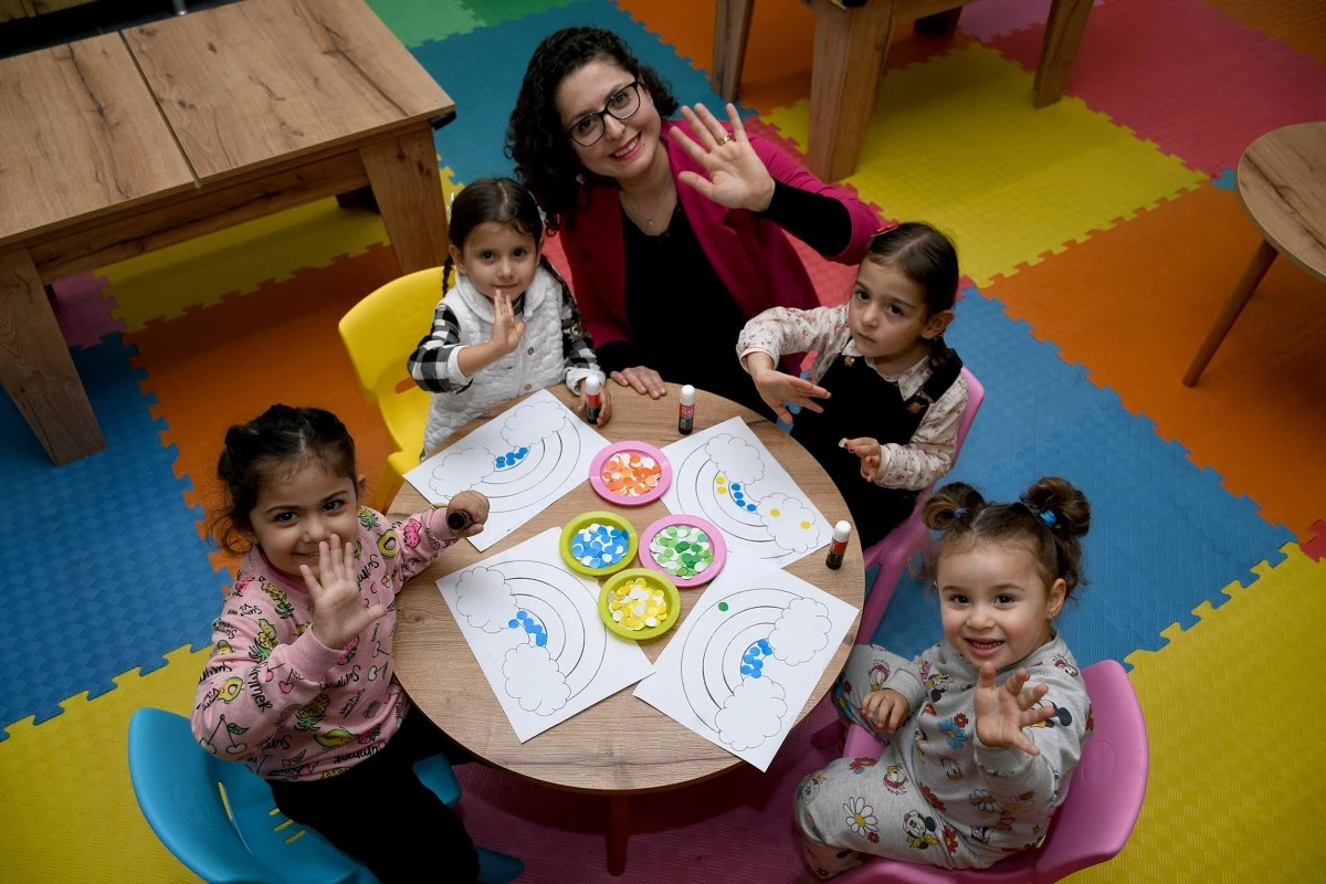 &lsquo;Anne Baba &Ccedil;ocuk Eğitim Merkezi&rsquo; ebeveyn ve &ccedil;ocukların g&ouml;zdesi oldu