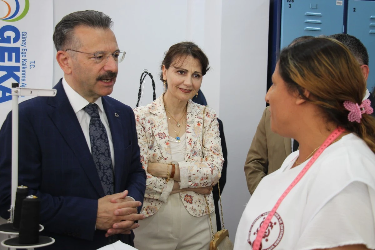 Aydın'da Roman kadınlara yönelik el sanatları atölyesi açıldı