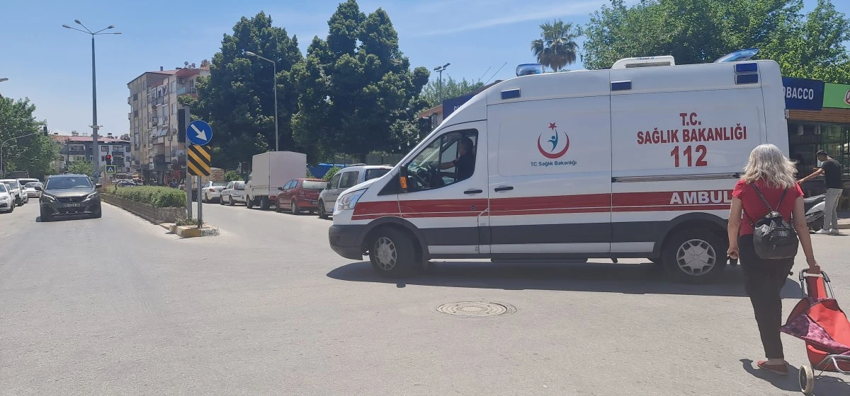 Sürücü ve yayanın dikkatsizliği kazaya neden oldu