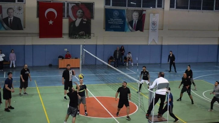 Bozdoğan'daki kurumlar arası voleybol turnuvası sona erdi