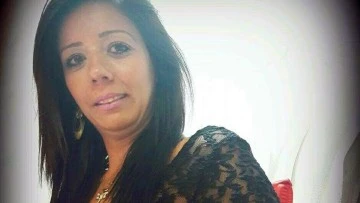73 yıl hapisle aranan hırsızlık h&uuml;k&uuml;ml&uuml;s&uuml; kadın yakalandı