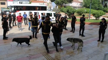 Adliyede bı&ccedil;aklama olayının ş&uuml;phelileri adliyeye sevk edildi