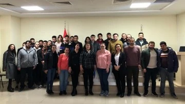 AD&Uuml;'l&uuml; &ouml;ğrenciler Aydın İl Sağlık M&uuml;d&uuml;rl&uuml;ğ&uuml;'n&uuml;n &ccedil;alışmalarını inceledi