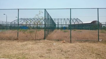AD&Uuml; sahipsiz kaldı, milyonluk yatırımlar &ccedil;&uuml;r&uuml;meye terk edildi