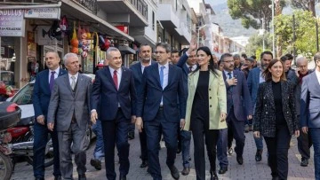 AK Parti, Aydın&rsquo;da sahaya indi