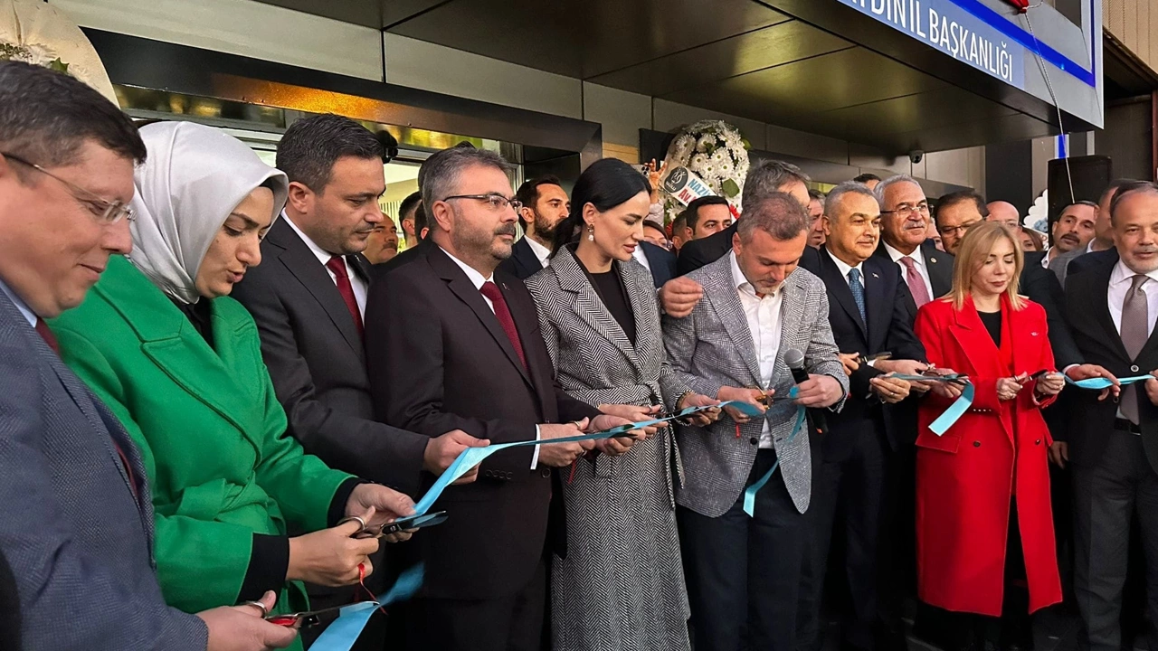 AK Parti Aydın'ın yeni il binası a&ccedil;ıldı
