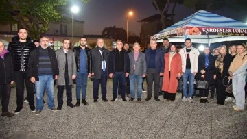 AK Parti İncirliova, şehitler i&ccedil;in lokma d&ouml;kt&uuml;rd&uuml;