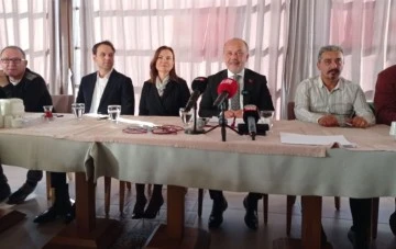AK Partili Yavuz, gazetecilerle kahvaltıda buluştu