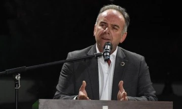 AK Partililerin kurtuluş g&uuml;nleri kutlamalarına ret oyu vermesine bir tepki de Başkan &Ouml;ndeş&rsquo;ten
