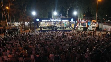 Akb&uuml;k&rsquo;te yaz konseri b&uuml;y&uuml;k beğeni topladı