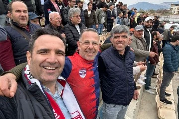 AKKENTLİ; "&Ccedil;İFTE MUTLULUK YAŞIYORUZ"