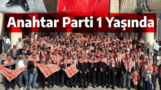 Anahtar Parti 1 Yaşında