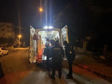 Anahtarını evde unutan gen&ccedil; balkondan girmeye &ccedil;alışınca ikinci kattan yere &ccedil;akıldı