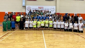 ANALİG T&uuml;rkiye Badminton şampiyonları belli oldu