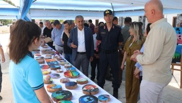 Atıkları sanata d&ouml;n&uuml;şt&uuml;rd&uuml;ler