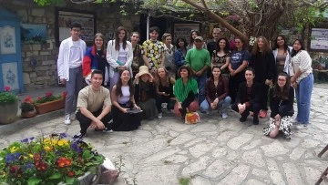 Avrupalı &ouml;ğrenciler, Kuşadası&rsquo;nda iklim değişikliğine dikkat &ccedil;ekti