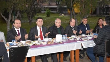 Aydın Atat&uuml;rk Devlet Hastanesi personeli iftarda buluştu