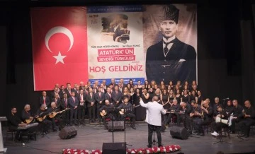 AYDIN B&Uuml;Y&Uuml;KŞEHİR BELEDİYESİ CUMHURİYETİN 100. YILINDA &ldquo;ATAT&Uuml;RK&rsquo;&Uuml;N SEVDİĞİ T&Uuml;RK&Uuml;LER&rdquo; KONSERİNİ İZLEYİCİLERLE BULUŞTURDU