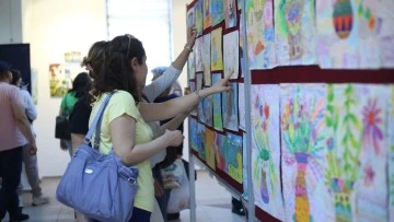 Aydın B&uuml;y&uuml;kşehir Belediyesi kursiyerleri resim yeteneklerini sergiliyor