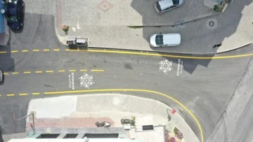 Aydın B&uuml;y&uuml;kşehir Belediyesi Kuşadası'nın İki&ccedil;eşmelik Caddesi'ni baştan sona yeniledi