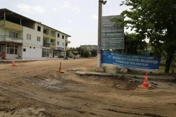 Aydın B&uuml;y&uuml;kşehir Belediyesi'nden Karacasu'da yol yapım &ccedil;alışması