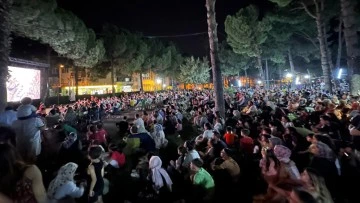 Aydın B&uuml;y&uuml;kşehir Belediyesi'nden Nazilli'de a&ccedil;ık hava sineması