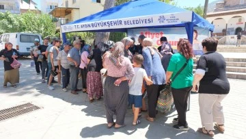 Aydın B&uuml;y&uuml;kşehir Belediyesi'nden vatandaşlara aşure ikramı