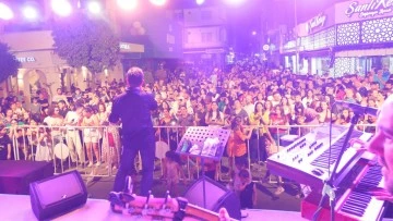 Aydın B&uuml;y&uuml;kşehir Belediyesi sayesinde sanatın ritmi bu kez Nazilli&rsquo;de attı