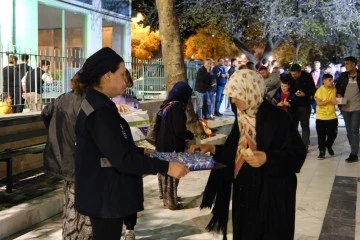 Aydın B&uuml;y&uuml;kşehir, vatandaşların Kadir Gecesi'ni kutladı