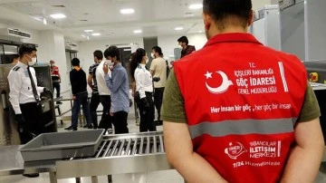 Aydın'da 932 d&uuml;zensiz g&ouml;&ccedil;men sınır dışı edildi