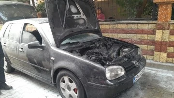 Aydın'da ara&ccedil; yangını panikletti